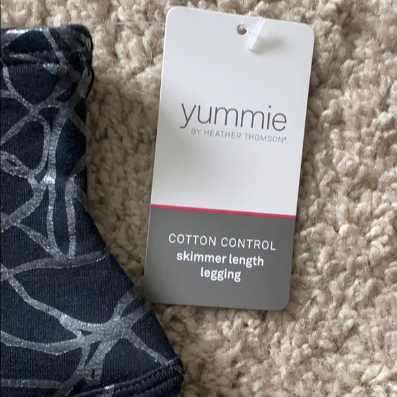NWT yummie cotton control leggings. Size small. - Picture 2 of 5